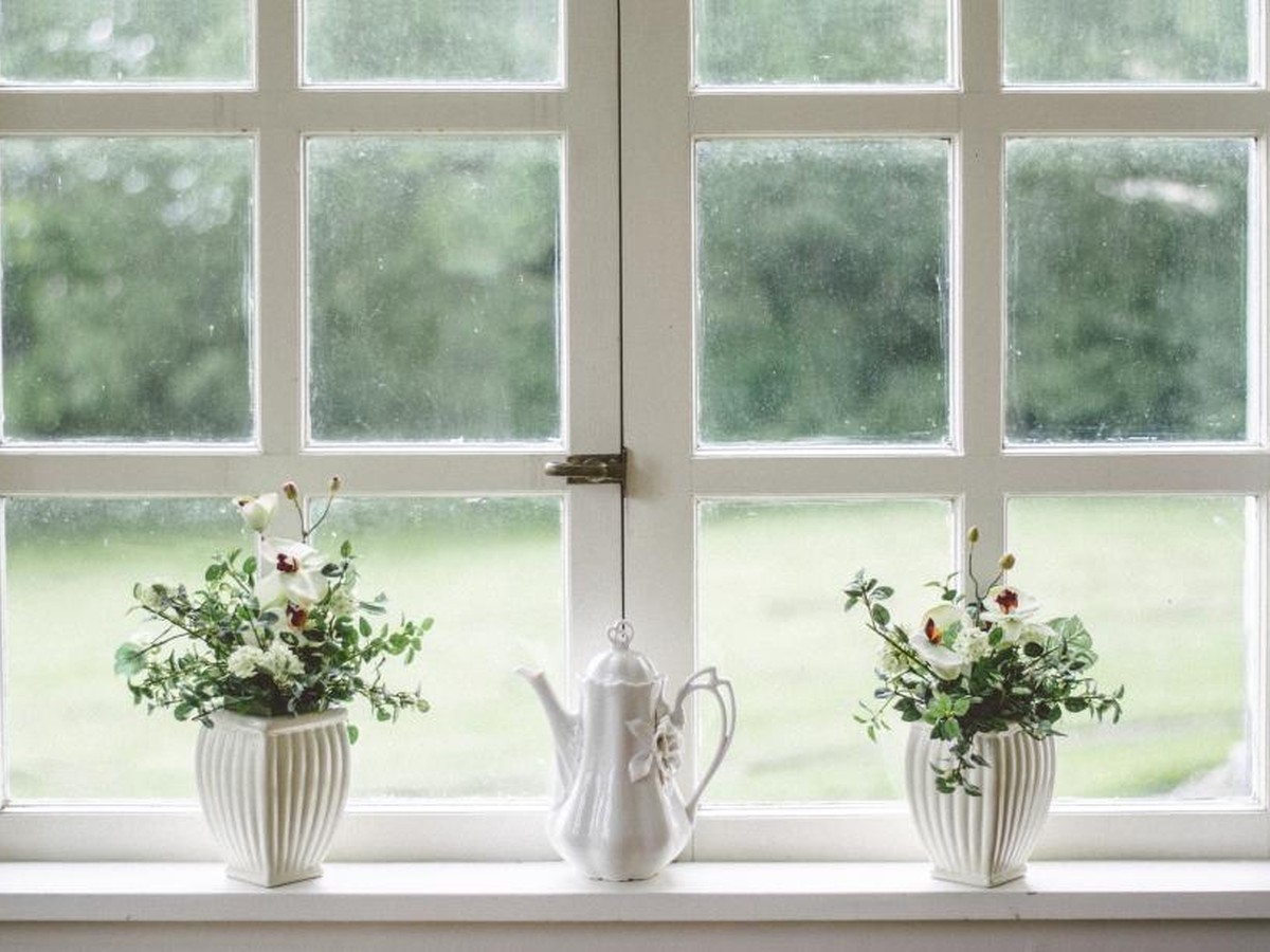 Editorial photograph for How to Choose a Window Cleaning Company in Kauai: A Practical Selection Guide